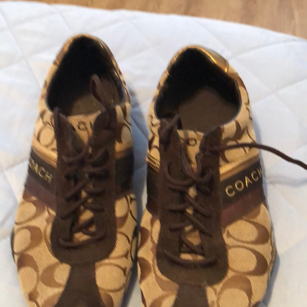 Sneaker